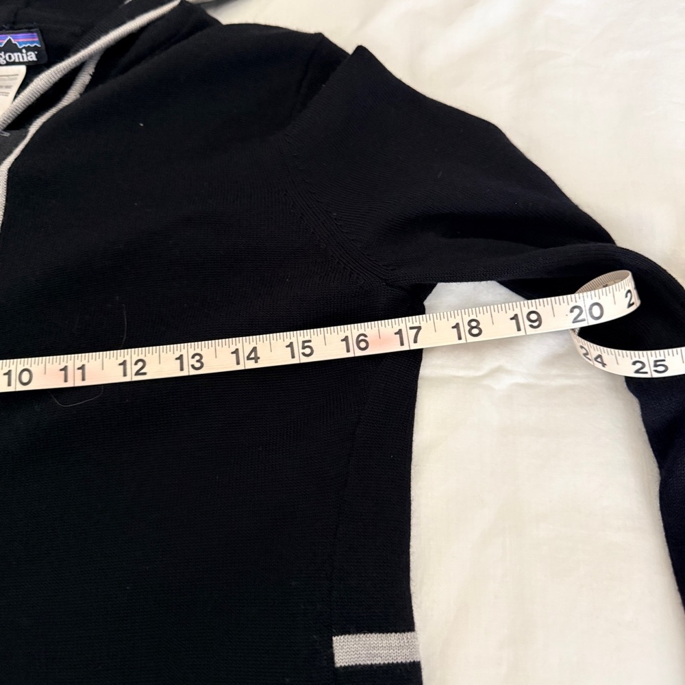 Patagonia Black Wool Sweater Jacket 100% Merino Wool Ladies M - Picture 8 of 8